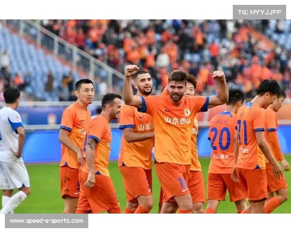 海港中秋苦练誓斩泰山李霄鹏压力山大光头为亚冠大轮换 海港中秋苦练誓斩泰山李霄鹏压力山大光头为亚冠大轮换